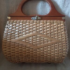 Vintage Rattan Pocketbook with Wooden Handles - Natural
